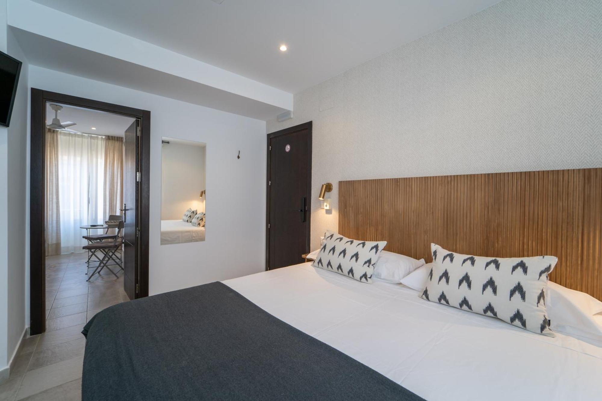 La Siesta De Picasso Hotel Malaga Bagian luar foto