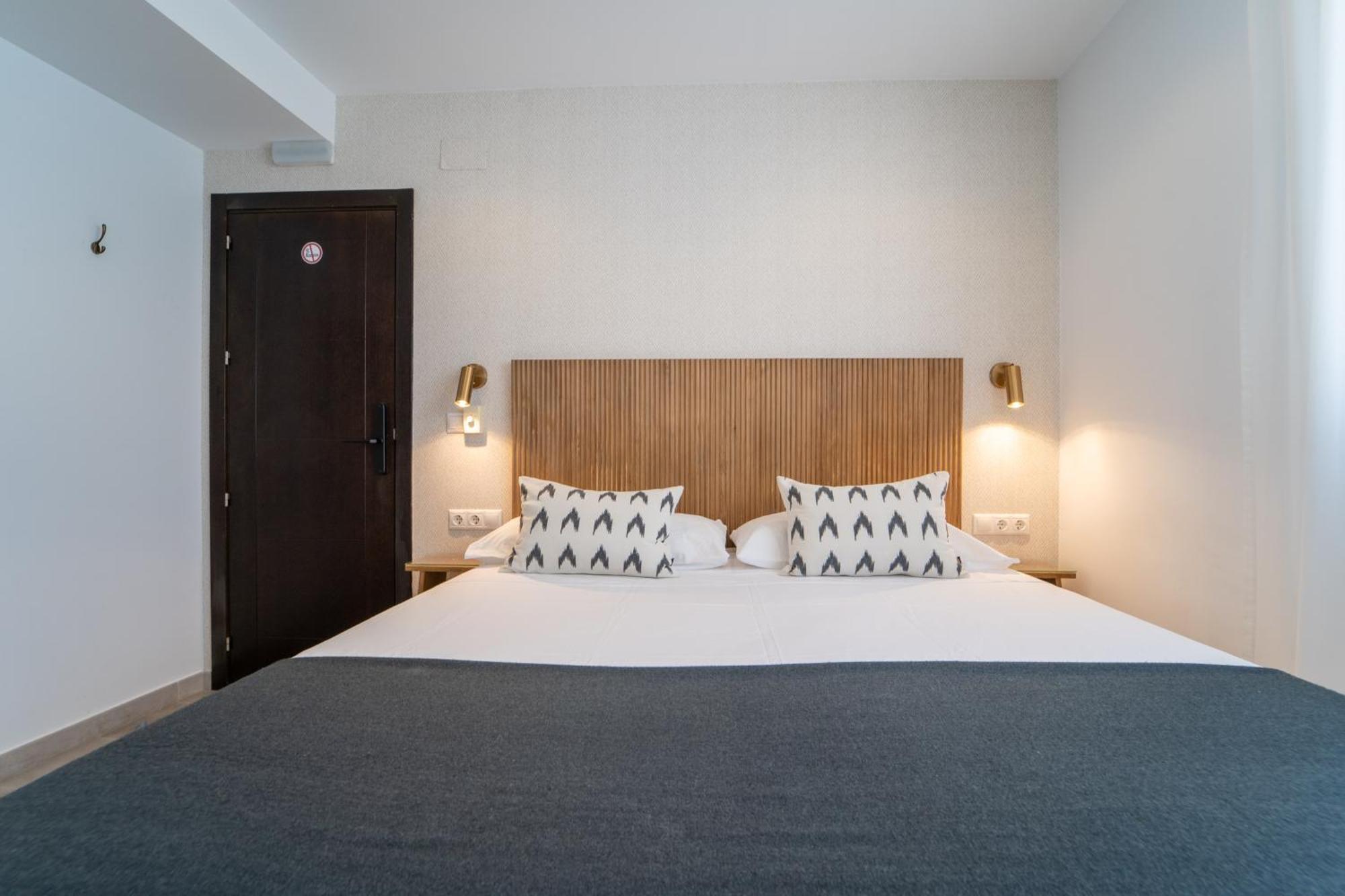 La Siesta De Picasso Hotel Malaga Bagian luar foto